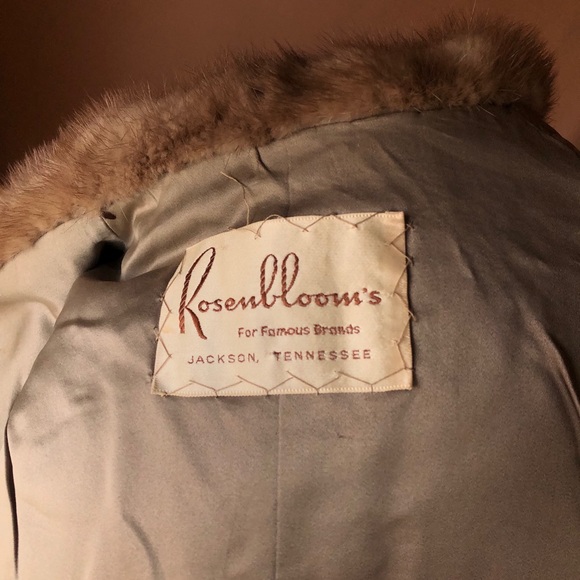 Vintage Mink Fur cape w/pockets & pop up collar - Picture 9 of 9